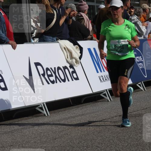 15.09.2024 - PSD Bank Halbmarathon Michael Strokosch http://msf.ph/oto/7061642 15.09.2024 11:46:45 Ziel 444, 784, 786, 832, 966, 969, 1315, 1746, 2630, 2699, 3560 meine-sportfotos.de