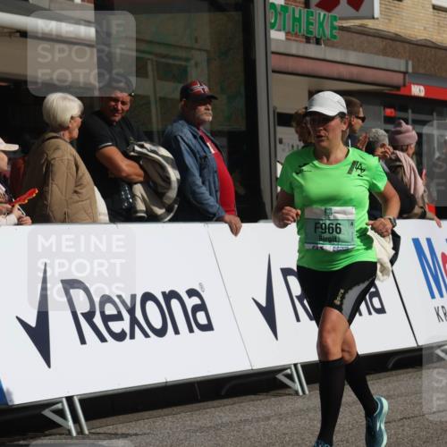 15.09.2024 - PSD Bank Halbmarathon Michael Strokosch http://msf.ph/oto/7061644 15.09.2024 11:46:45 Ziel 444, 784, 786, 832, 966, 969, 1315, 1746, 2630, 2699, 3560 meine-sportfotos.de