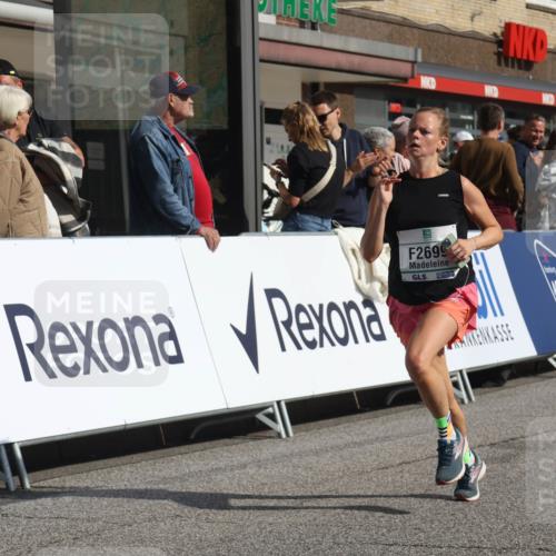 15.09.2024 - PSD Bank Halbmarathon Michael Strokosch http://msf.ph/oto/7061666 15.09.2024 11:46:48 Ziel 444, 832, 966, 969, 1315, 1412, 1531, 1746, 1897, 2176, 2630, 2699 meine-sportfotos.de