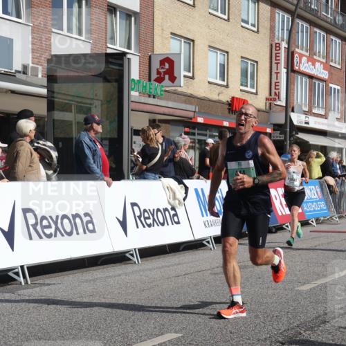 15.09.2024 - PSD Bank Halbmarathon Michael Strokosch http://msf.ph/oto/7061677 15.09.2024 11:46:50 Ziel 444, 832, 966, 969, 1261, 1315, 1412, 1531, 1746, 1886, 1897, 2176, 2630, 2699 meine-sportfotos.de