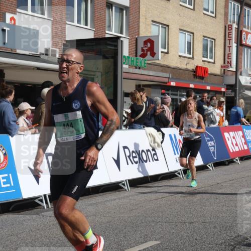 15.09.2024 - PSD Bank Halbmarathon Michael Strokosch http://msf.ph/oto/7061683 15.09.2024 11:46:51 Ziel 444, 832, 966, 969, 1261, 1315, 1412, 1531, 1746, 1886, 1897, 2176, 2630, 2699 meine-sportfotos.de