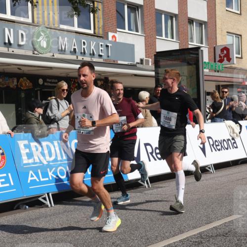 15.09.2024 - PSD Bank Halbmarathon Michael Strokosch http://msf.ph/oto/7061718 15.09.2024 11:46:58 Ziel 444, 832, 1195, 1261, 1269, 1369, 1412, 1531, 1789, 1886, 1897, 2176, 2630, 2653, 2699 meine-sportfotos.de