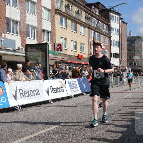 15.09.2024 - PSD Bank Halbmarathon Michael Strokosch http://msf.ph/oto/7061752 15.09.2024 11:47:03 Ziel 832, 1195, 1261, 1269, 1369, 1412, 1531, 1641, 1789, 1886, 1897, 2176, 2630, 2653 meine-sportfotos.de