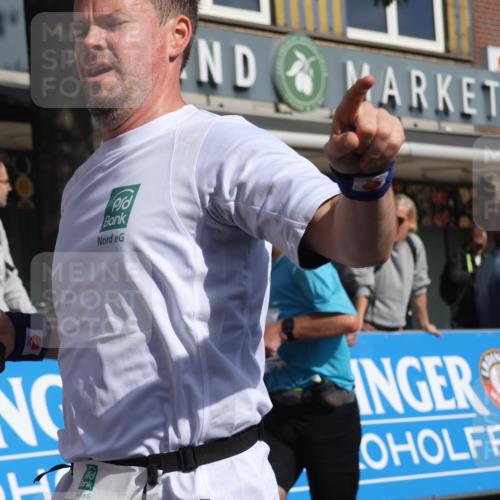 15.09.2024 - PSD Bank Halbmarathon Michael Strokosch http://msf.ph/oto/7061782 15.09.2024 11:47:08 Ziel 1053, 1078, 1195, 1261, 1269, 1369, 1488, 1641, 1789, 1886, 1897, 2491, 2533, 2653 meine-sportfotos.de