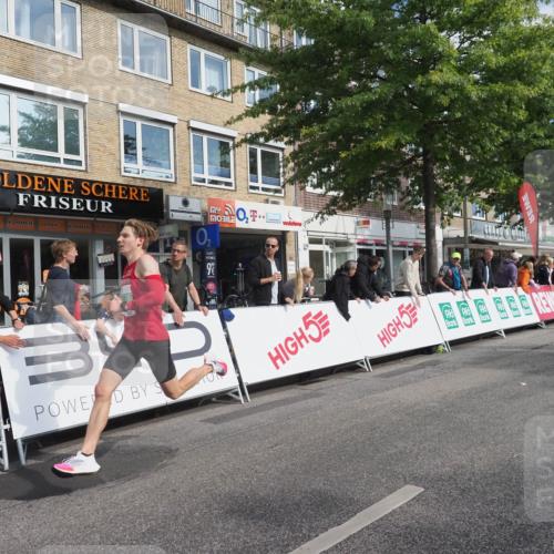 15.09.2024 - PSD Bank Halbmarathon Miley Keyser http://msf.ph/oto/7061803 15.09.2024 11:07:03 Ziel 456, 460, 465, 467, 468, 472 meine-sportfotos.de