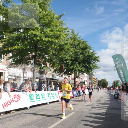 15.09.2024 - PSD Bank Halbmarathon Miley Keyser http://msf.ph/oto/7061823 15.09.2024 12:10:35 Ziel 1211, 1649, 1752, 1881, 2028, 2059, 2143, 2828, 2833, 2877, 2985, 3077, 3147, 3506, 3538 meine-sportfotos.de