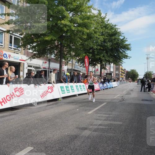 15.09.2024 - PSD Bank Halbmarathon Miley Keyser http://msf.ph/oto/7061841 15.09.2024 11:07:11 Ziel 462, 464, 465, 468 meine-sportfotos.de