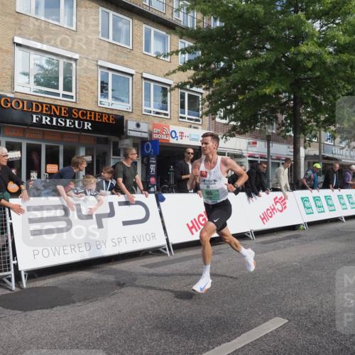 15.09.2024 - PSD Bank Halbmarathon Miley Keyser http://msf.ph/oto/7061865 15.09.2024 11:07:12 Ziel 462, 464, 465, 468 meine-sportfotos.de