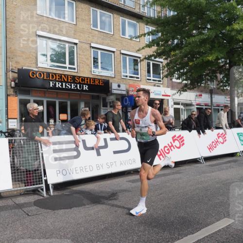 15.09.2024 - PSD Bank Halbmarathon Miley Keyser http://msf.ph/oto/7061868 15.09.2024 11:07:12 Ziel 462, 464, 465, 468 meine-sportfotos.de