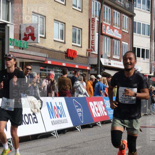 15.09.2024 - PSD Bank Halbmarathon Michael Strokosch http://msf.ph/oto/7061873 15.09.2024 11:47:25 Ziel 1053, 1078, 1100, 1297, 1300, 1488, 1624, 1648, 1785, 2044, 2104, 2243, 2491, 2532, 2533 meine-sportfotos.de