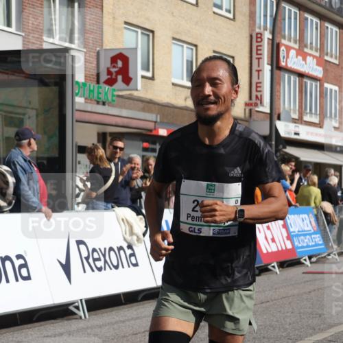 15.09.2024 - PSD Bank Halbmarathon Michael Strokosch http://msf.ph/oto/7061879 15.09.2024 11:47:26 Ziel 1053, 1078, 1100, 1297, 1300, 1485, 1488, 1490, 1624, 1648, 1785, 2044, 2104, 2243, 2491, 2532 meine-sportfotos.de