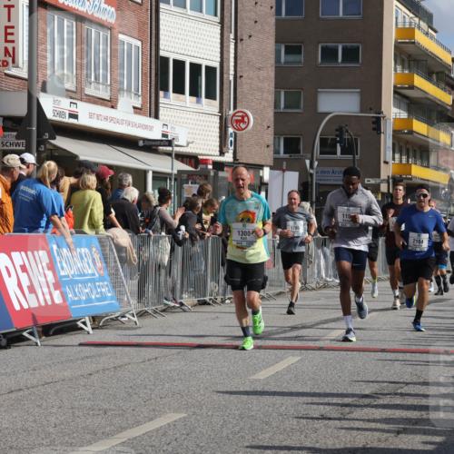 15.09.2024 - PSD Bank Halbmarathon Michael Strokosch http://msf.ph/oto/7061884 15.09.2024 11:47:28 Ziel 1100, 1297, 1300, 1485, 1488, 1490, 1594, 1624, 1637, 1648, 1785, 2041, 2044, 2104, 2243, 2491, 2532, 2654 meine-sportfotos.de