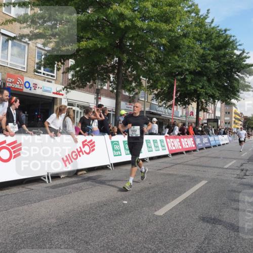 15.09.2024 - PSD Bank Halbmarathon Miley Keyser http://msf.ph/oto/7061931 15.09.2024 12:10:49 Ziel 1932, 1999, 2059, 2107, 2268, 3077 meine-sportfotos.de