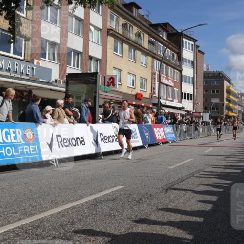 15.09.2024 - PSD Bank Halbmarathon Michael Strokosch http://msf.ph/oto/7061958 15.09.2024 11:47:41 Ziel 1100, 1278, 1300, 1485, 1490, 1594, 1637, 1785, 2041, 2104, 2654, 2672, 2934 meine-sportfotos.de