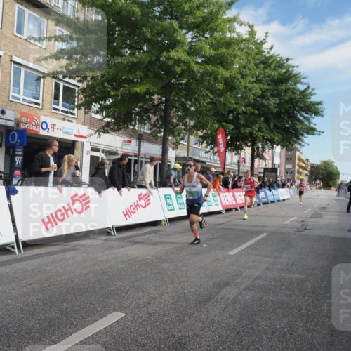 15.09.2024 - PSD Bank Halbmarathon Miley Keyser http://msf.ph/oto/7061959 15.09.2024 11:07:31 Ziel 462, 469, 476, 482 meine-sportfotos.de