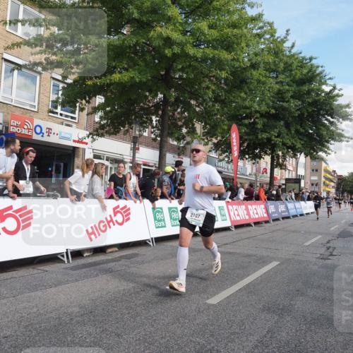 15.09.2024 - PSD Bank Halbmarathon Miley Keyser http://msf.ph/oto/7061964 15.09.2024 12:10:53 Ziel 1932, 1999, 2059, 2107, 2268, 2455, 2940 meine-sportfotos.de