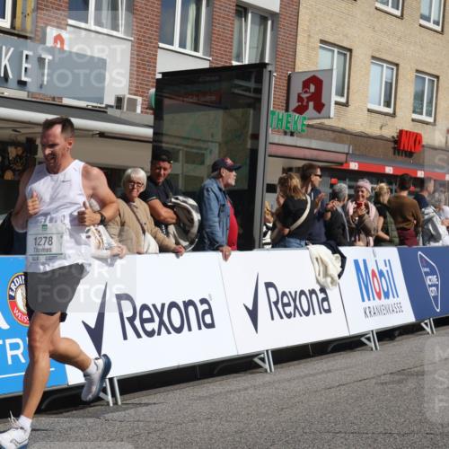 15.09.2024 - PSD Bank Halbmarathon Michael Strokosch http://msf.ph/oto/7061967 15.09.2024 11:47:43 Ziel 1100, 1278, 1300, 1485, 1490, 1594, 1637, 1785, 2041, 2104, 2654, 2672, 2934 meine-sportfotos.de