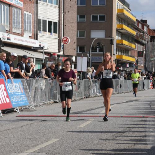 15.09.2024 - PSD Bank Halbmarathon Michael Strokosch http://msf.ph/oto/7061975 15.09.2024 11:47:45 Ziel 1278, 1485, 1490, 1594, 1637, 1785, 2041, 2654, 2672, 2934 meine-sportfotos.de