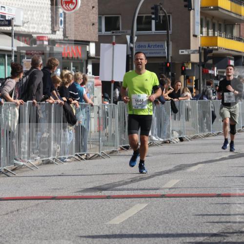 15.09.2024 - PSD Bank Halbmarathon Michael Strokosch http://msf.ph/oto/7062012 15.09.2024 11:47:50 Ziel 1278, 1305, 1688, 2509, 2672, 2934 meine-sportfotos.de