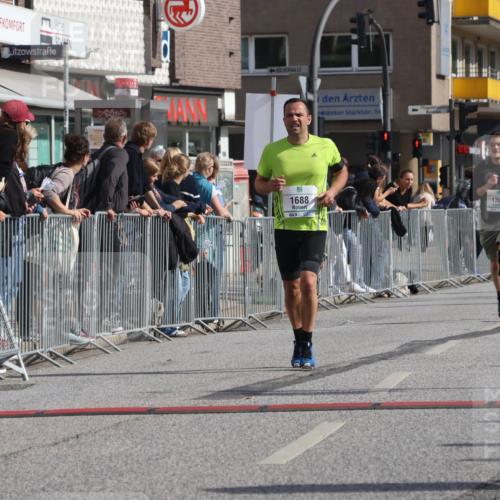 15.09.2024 - PSD Bank Halbmarathon Michael Strokosch http://msf.ph/oto/7062016 15.09.2024 11:47:50 Ziel 1278, 1305, 1688, 2509, 2672, 2934 meine-sportfotos.de