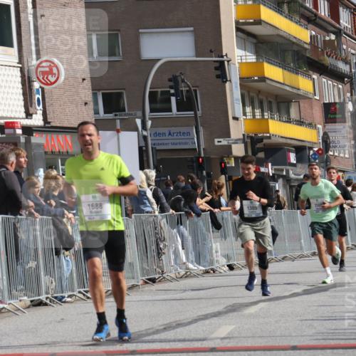 15.09.2024 - PSD Bank Halbmarathon Michael Strokosch http://msf.ph/oto/7062023 15.09.2024 11:47:51 Ziel 1278, 1305, 1688, 2051, 2509, 2672, 2934 meine-sportfotos.de