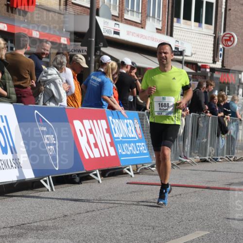 15.09.2024 - PSD Bank Halbmarathon Michael Strokosch http://msf.ph/oto/7062030 15.09.2024 11:47:53 Ziel 1200, 1278, 1305, 1527, 1688, 2051, 2509, 2672, 2745, 2934 meine-sportfotos.de