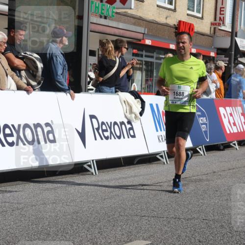 15.09.2024 - PSD Bank Halbmarathon Michael Strokosch http://msf.ph/oto/7062042 15.09.2024 11:47:54 Ziel 1200, 1305, 1527, 1688, 2051, 2509, 2672, 2745, 2934 meine-sportfotos.de