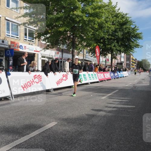 15.09.2024 - PSD Bank Halbmarathon Miley Keyser http://msf.ph/oto/7062048 15.09.2024 11:08:07 Ziel 403, 408, 474, 475, 479, 483, 491 meine-sportfotos.de