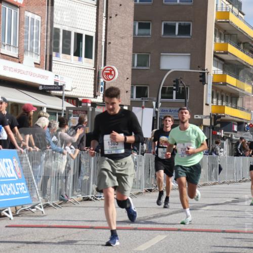 15.09.2024 - PSD Bank Halbmarathon Michael Strokosch http://msf.ph/oto/7062049 15.09.2024 11:47:56 Ziel 1200, 1305, 1527, 1562, 1688, 2051, 2509, 2555, 2672, 2745, 2934 meine-sportfotos.de