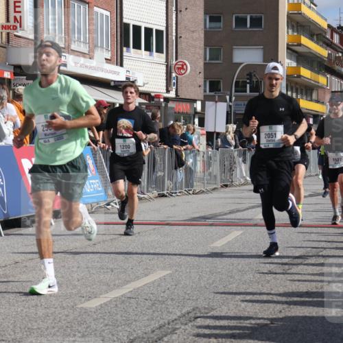 15.09.2024 - PSD Bank Halbmarathon Michael Strokosch http://msf.ph/oto/7062074 15.09.2024 11:47:58 Ziel 1200, 1305, 1527, 1562, 1688, 1744, 2051, 2509, 2555, 2672, 2745, 2934 meine-sportfotos.de