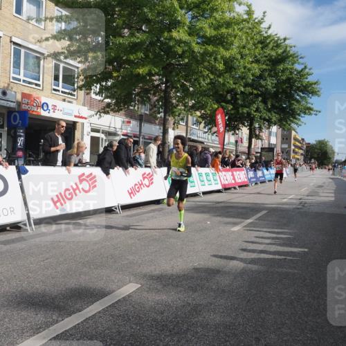 15.09.2024 - PSD Bank Halbmarathon Miley Keyser http://msf.ph/oto/7062079 15.09.2024 11:08:11 Ziel 403, 408, 474, 475, 479, 483, 491 meine-sportfotos.de