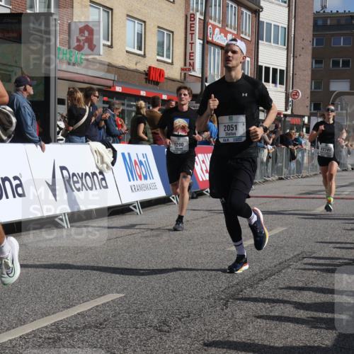 15.09.2024 - PSD Bank Halbmarathon Michael Strokosch http://msf.ph/oto/7062084 15.09.2024 11:48:00 Ziel 1200, 1305, 1513, 1527, 1562, 1688, 1744, 2051, 2509, 2555, 2745 meine-sportfotos.de