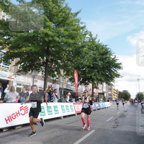 15.09.2024 - PSD Bank Halbmarathon Miley Keyser http://msf.ph/oto/7062136 15.09.2024 12:11:09 Ziel 776, 1861, 2218, 2455, 2519, 2940, 2941, 3520 meine-sportfotos.de