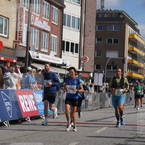15.09.2024 - PSD Bank Halbmarathon Michael Strokosch http://msf.ph/oto/7062141 15.09.2024 11:48:09 Ziel 833, 1200, 1264, 1305, 1356, 1513, 1527, 1562, 1744, 2051, 2484, 2509, 2555, 2563, 2745, 2944, 3556 meine-sportfotos.de