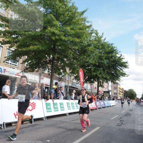 15.09.2024 - PSD Bank Halbmarathon Miley Keyser http://msf.ph/oto/7062144 15.09.2024 12:11:09 Ziel 776, 1861, 2218, 2455, 2519, 2940, 2941, 3520 meine-sportfotos.de