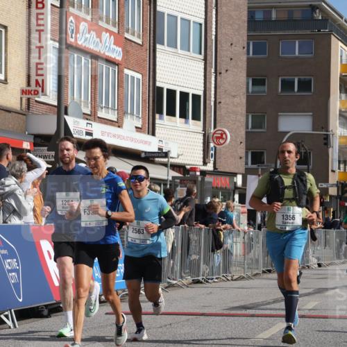 15.09.2024 - PSD Bank Halbmarathon Michael Strokosch http://msf.ph/oto/7062150 15.09.2024 11:48:10 Ziel 833, 1200, 1264, 1321, 1356, 1419, 1513, 1520, 1527, 1532, 1562, 1744, 2051, 2484, 2509, 2555, 2563, 2745, 2944, 3556 meine-sportfotos.de