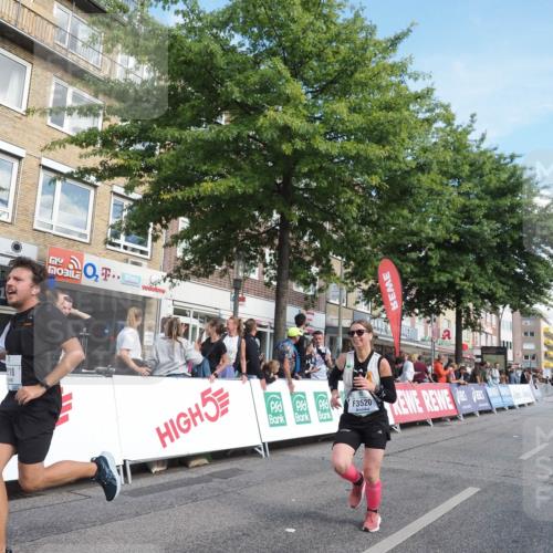 15.09.2024 - PSD Bank Halbmarathon Miley Keyser http://msf.ph/oto/7062157 15.09.2024 12:11:09 Ziel 776, 1861, 2218, 2455, 2519, 2940, 2941, 3520 meine-sportfotos.de