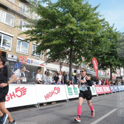 15.09.2024 - PSD Bank Halbmarathon Miley Keyser http://msf.ph/oto/7062161 15.09.2024 12:11:10 Ziel 776, 1861, 2218, 2455, 2519, 2940, 2941, 3520, 3530 meine-sportfotos.de