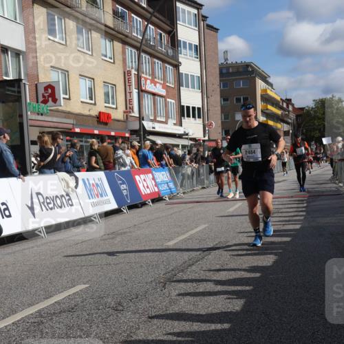 15.09.2024 - PSD Bank Halbmarathon Michael Strokosch http://msf.ph/oto/7062181 15.09.2024 11:48:15 Ziel 833, 1264, 1321, 1356, 1419, 1513, 1520, 1532, 1562, 1744, 2484, 2555, 2563, 2944, 3556 meine-sportfotos.de