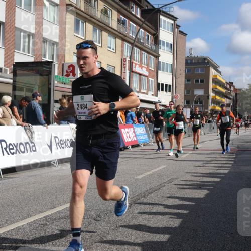 15.09.2024 - PSD Bank Halbmarathon Michael Strokosch http://msf.ph/oto/7062192 15.09.2024 11:48:16 Ziel 833, 1264, 1321, 1356, 1419, 1513, 1520, 1532, 1744, 2484, 2555, 2563, 2944, 3556 meine-sportfotos.de