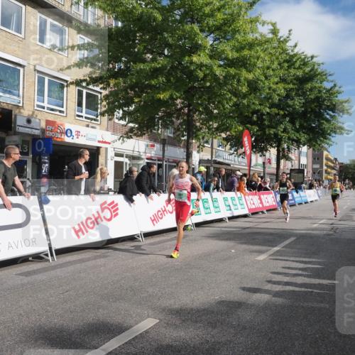 15.09.2024 - PSD Bank Halbmarathon Miley Keyser http://msf.ph/oto/7062195 15.09.2024 11:08:20 Ziel 403, 474, 475, 491, 493, 562, 1076 meine-sportfotos.de