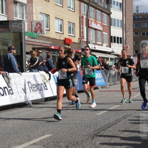 15.09.2024 - PSD Bank Halbmarathon Michael Strokosch http://msf.ph/oto/7062200 15.09.2024 11:48:18 Ziel 782, 833, 1264, 1321, 1356, 1419, 1513, 1519, 1520, 1532, 1744, 2484, 2563, 2944, 3556 meine-sportfotos.de
