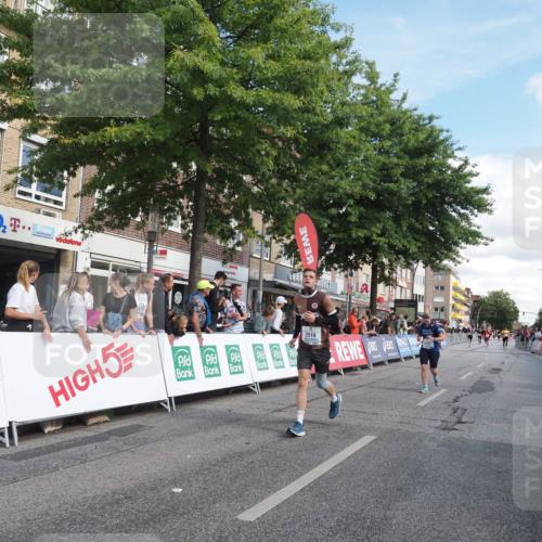 15.09.2024 - PSD Bank Halbmarathon Miley Keyser http://msf.ph/oto/7062205 15.09.2024 12:11:15 Ziel 776, 1861, 2218, 2519, 2540, 2888, 2941, 3520, 3530 meine-sportfotos.de