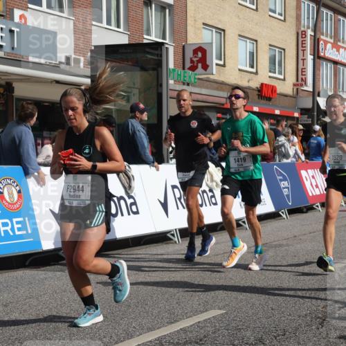 15.09.2024 - PSD Bank Halbmarathon Michael Strokosch http://msf.ph/oto/7062206 15.09.2024 11:48:19 Ziel 782, 833, 1254, 1264, 1321, 1356, 1419, 1513, 1519, 1520, 1532, 2484, 2563, 2944, 3556 meine-sportfotos.de