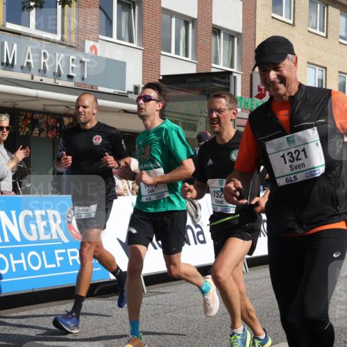 15.09.2024 - PSD Bank Halbmarathon Michael Strokosch http://msf.ph/oto/7062213 15.09.2024 11:48:20 Ziel 782, 833, 1254, 1264, 1321, 1356, 1419, 1513, 1519, 1520, 1532, 2484, 2563, 2944, 3556 meine-sportfotos.de