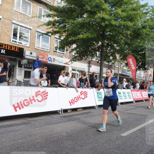 15.09.2024 - PSD Bank Halbmarathon Miley Keyser http://msf.ph/oto/7062270 15.09.2024 12:11:18 Ziel 776, 1861, 2218, 2519, 2540, 2888, 2941, 3520, 3530 meine-sportfotos.de