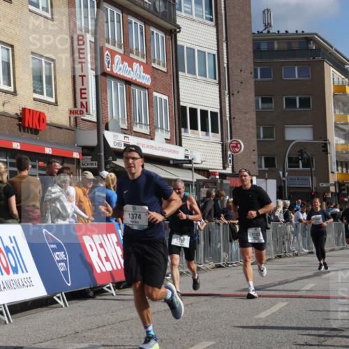 15.09.2024 - PSD Bank Halbmarathon Michael Strokosch http://msf.ph/oto/7062275 15.09.2024 11:48:31 Ziel 782, 1102, 1182, 1254, 1307, 1374, 1408, 1519, 1736, 1764, 2185, 2644 meine-sportfotos.de