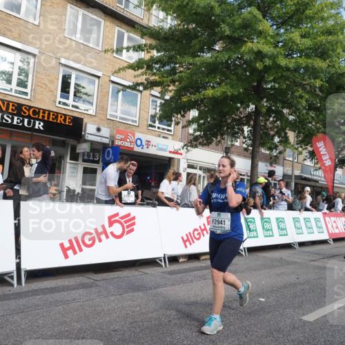15.09.2024 - PSD Bank Halbmarathon Miley Keyser http://msf.ph/oto/7062282 15.09.2024 12:11:18 Ziel 776, 1861, 2218, 2519, 2540, 2888, 2941, 3520, 3530 meine-sportfotos.de