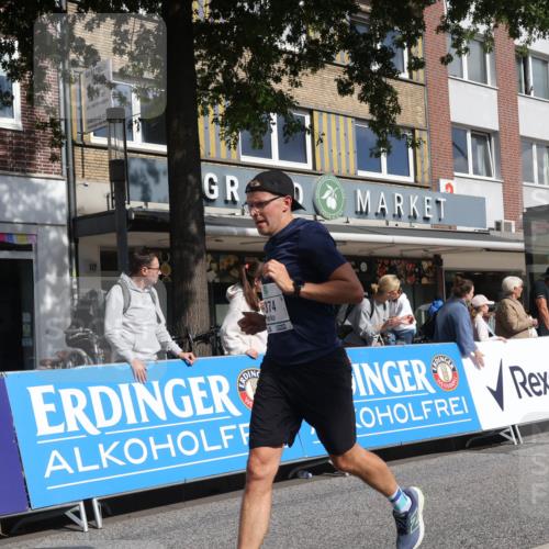 15.09.2024 - PSD Bank Halbmarathon Michael Strokosch http://msf.ph/oto/7062288 15.09.2024 11:48:32 Ziel 782, 1102, 1182, 1254, 1307, 1374, 1408, 1519, 1736, 1764, 2185, 2644 meine-sportfotos.de