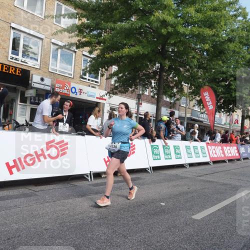 15.09.2024 - PSD Bank Halbmarathon Miley Keyser http://msf.ph/oto/7062294 15.09.2024 12:11:20 Ziel 1242, 1861, 2519, 2540, 2888, 2941, 3530 meine-sportfotos.de